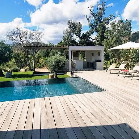 Juca, 10 Pers, Piscine Chauffee, 10 Minutes Cirendinu