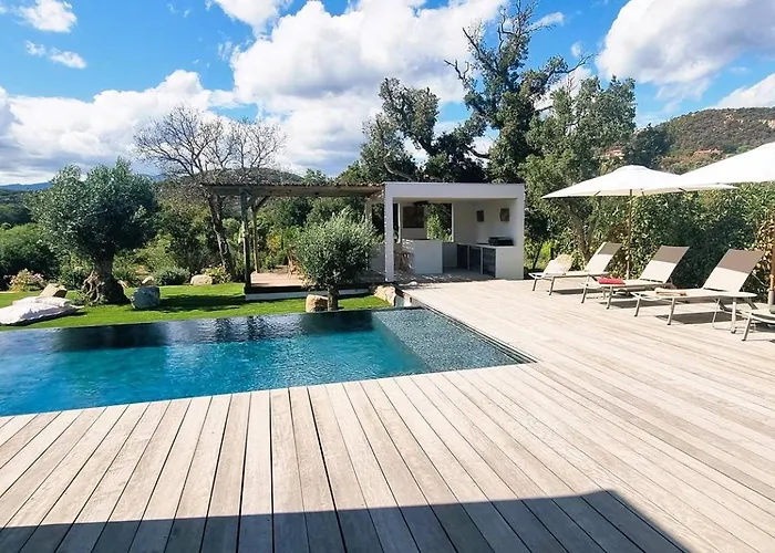 Juca, 10 Pers, Piscine Chauffee, 10 Minutes Cirendinu